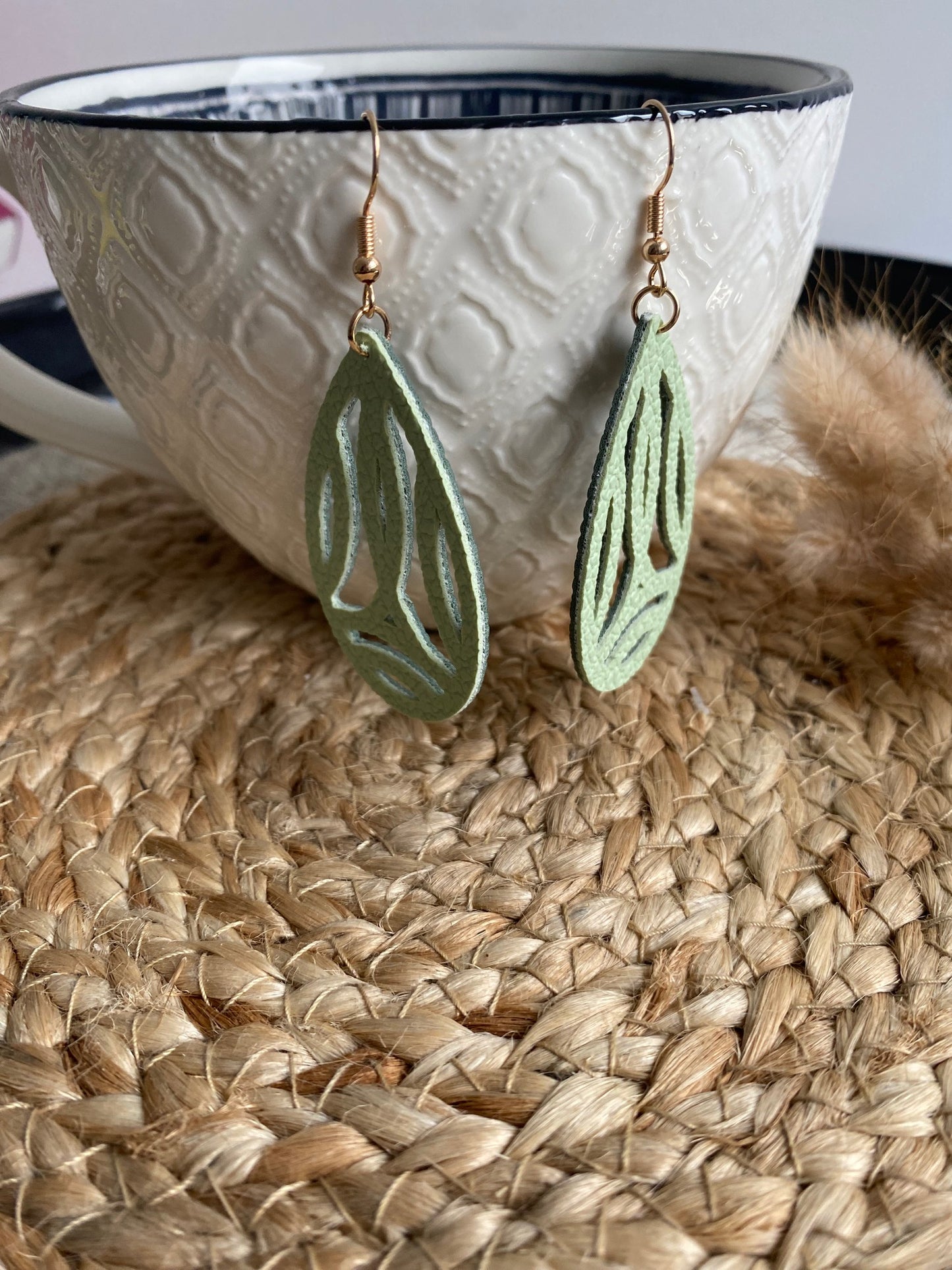 Boucles d'oreilles Simili Cuir bi couleur.