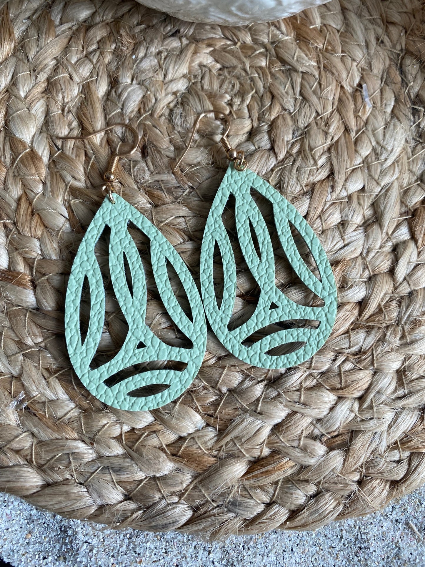Boucles d'oreilles Simili Cuir bi couleur.